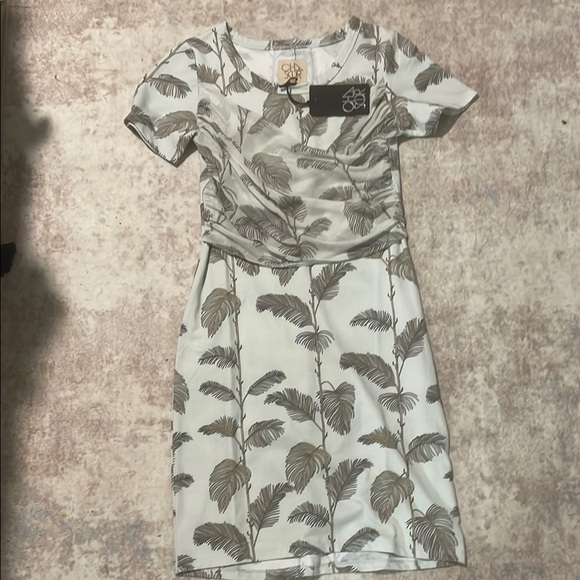 Chaser Gray and White Sheath Midi Dress with V-neck - Picture 1 of 3